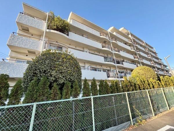 3LDK Apartment in Kohoku, Yokohama for Sale - Thumbnail 2