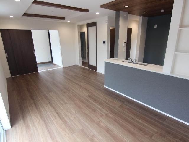 New 3LDK House in Chikushino, Fukuoka - 35.95 Million Yen - Thumbnail 2