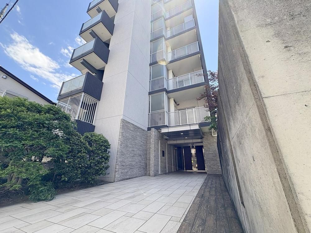 3LDK Apartment for Sale in Saitama Near Higashi-Omiya Station - Thumbnail 2