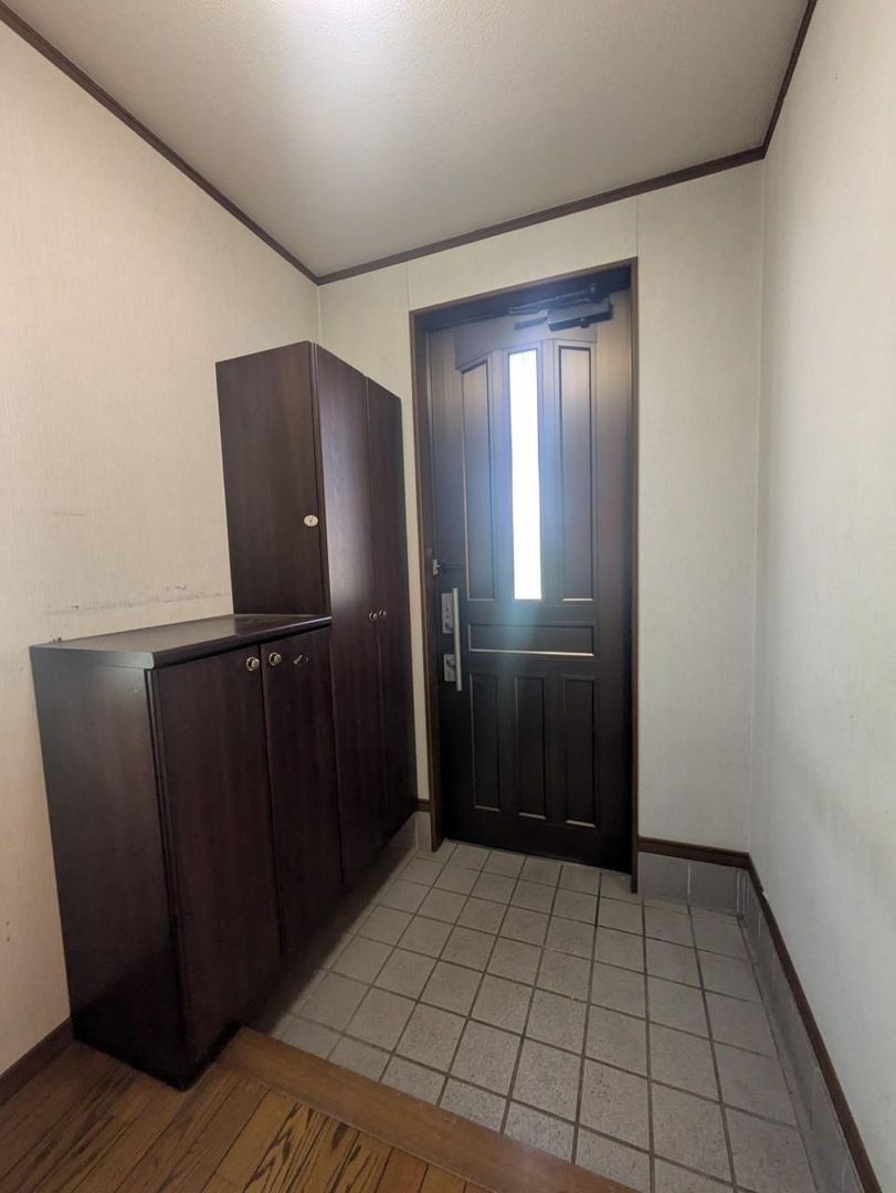 4LDK House for Sale in Kodaira, Tokyo – 117m2 with Garage - Thumbnail 2