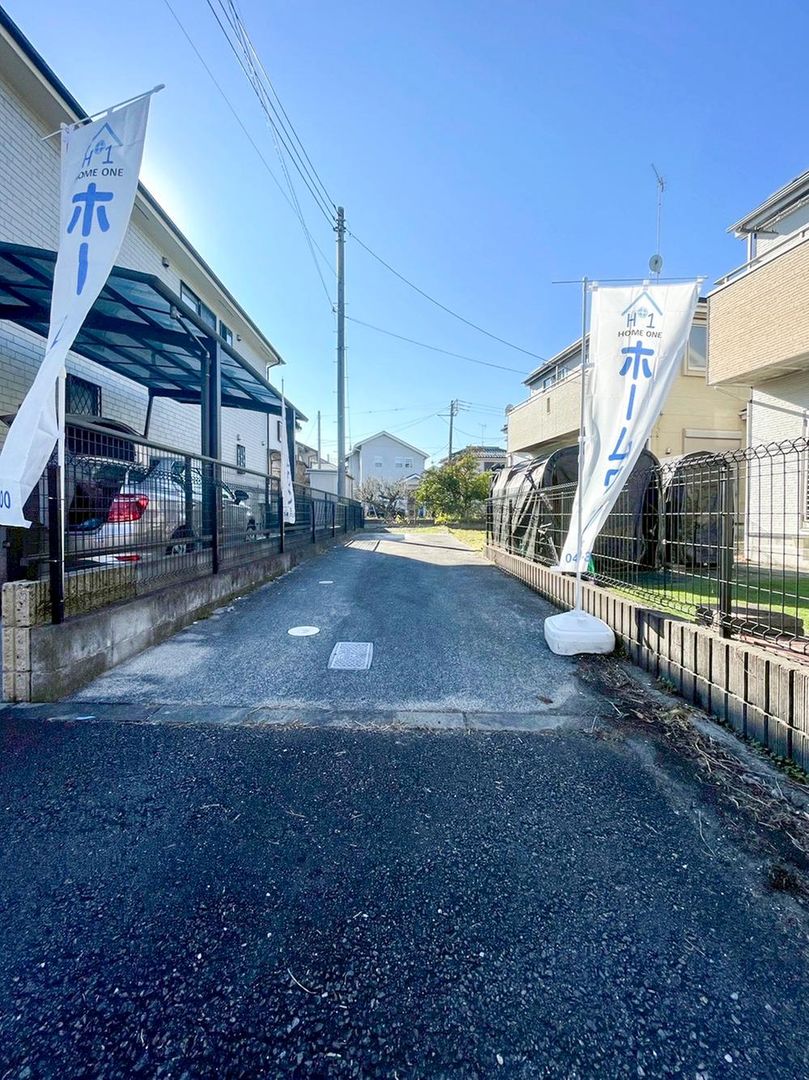 5LDK House with Garden & 3 Car Parks in Hachioji, Tokyo - Thumbnail 3