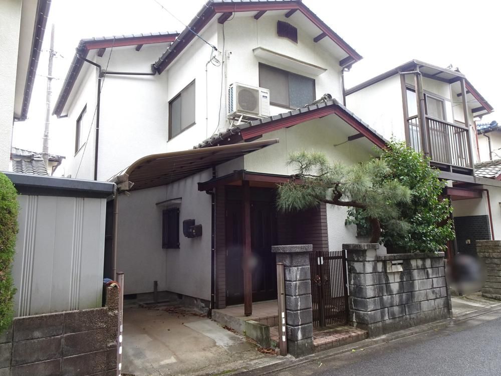 3LDK Detached House for Sale in Hiroshima Asakita Ward - Thumbnail 2