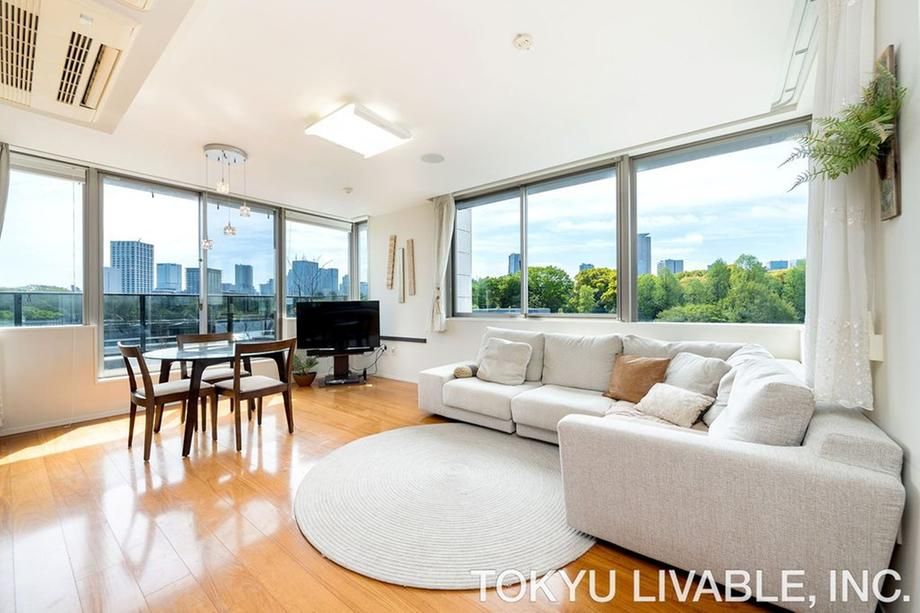 2LDK Apartment for Sale in Shinjuku, Tokyo - 75.14 sqm - Thumbnail 3