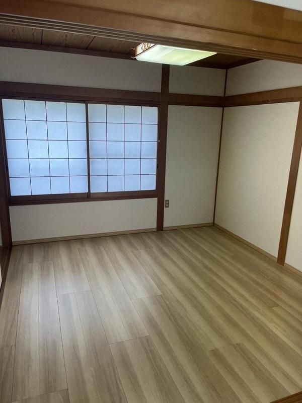 Renovated 3LDK House in Kochi City for 11 Million Yen - Thumbnail 4