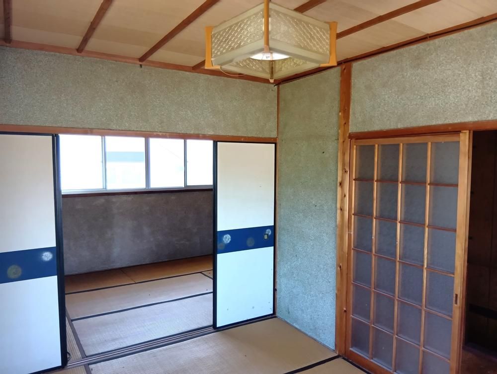 7DK House for Sale in Tsuyama, Okayama - 2.9 Million Yen - Thumbnail 3