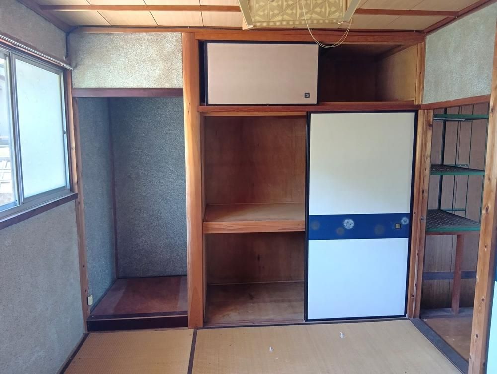 7DK House for Sale in Tsuyama, Okayama - 2.9 Million Yen - Thumbnail 4
