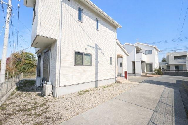 4LDK Detached House for Sale in Tosu, Saga - 3298万円 - Thumbnail 2