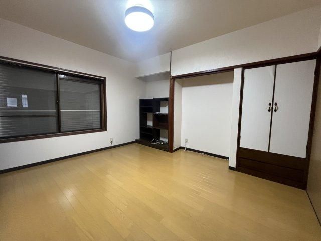 4LDK Terrace House for Sale near Karumo Station, Kobe - Thumbnail 4