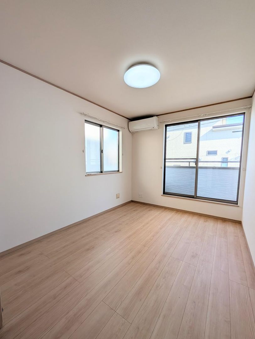 4LDK Detached House for Sale in Kita-ku, Saitama City - Thumbnail 3