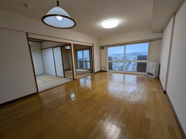 3LDK 75.85m2 Apartment for Sale in Hakodate, Hokkaido - Thumbnail 4