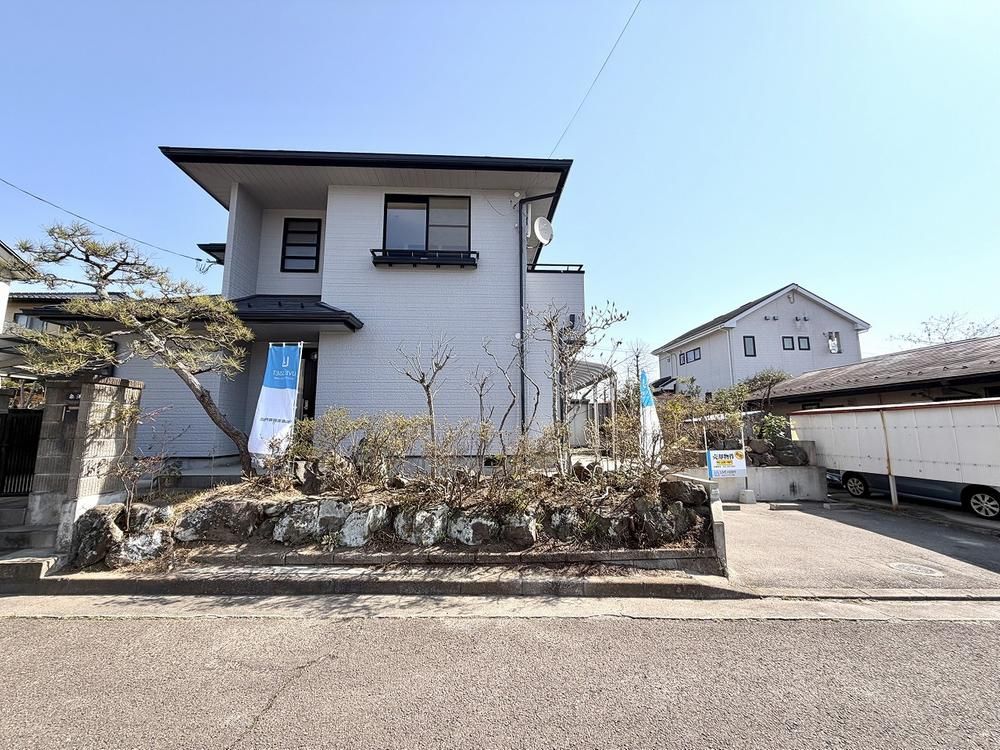 Renovated 5LDK House in Sendai Izumi with Solar Panels - Thumbnail 2