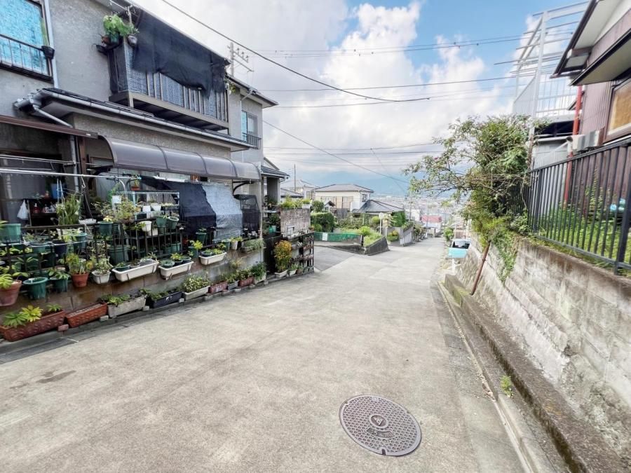 4DK Detached House for Sale in Hadano, Kanagawa - Thumbnail 2