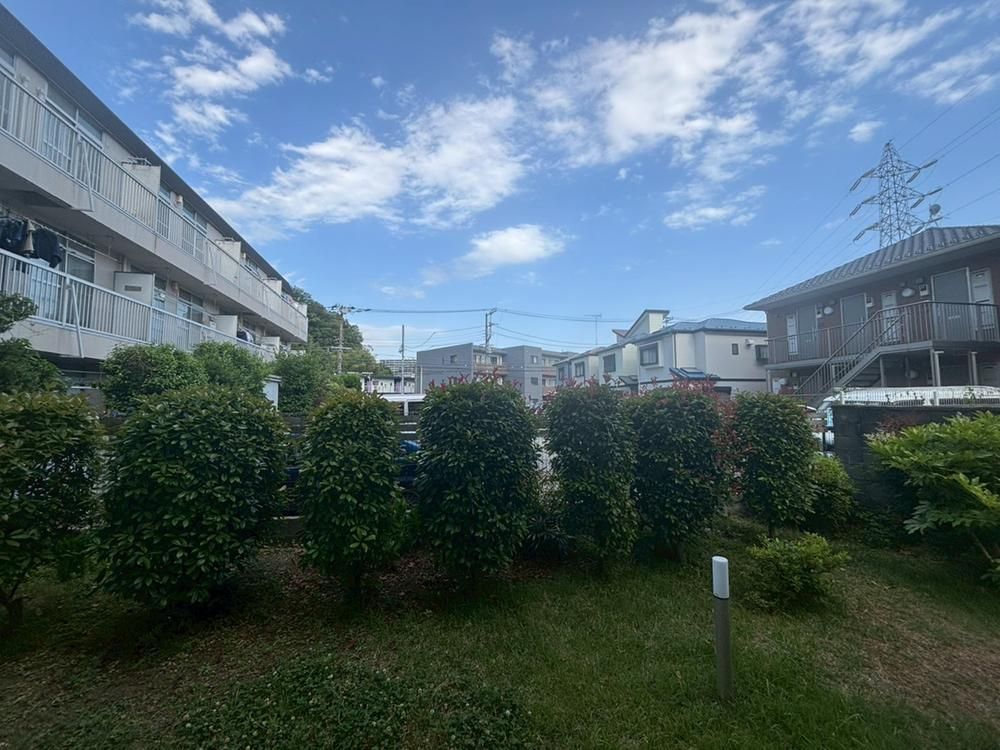 Renovated 2LDK Apartment in Kohoku Ward, Yokohama - Thumbnail 2