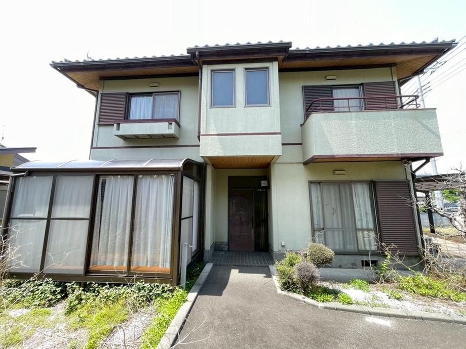 Renovated 4LDK House in Isesaki with 94 Tsubo Land - Thumbnail 3