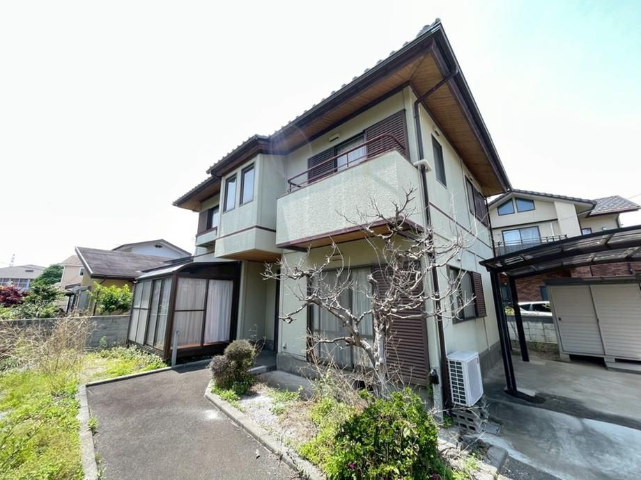 Renovated 4LDK House in Isesaki with 94 Tsubo Land - Thumbnail 2
