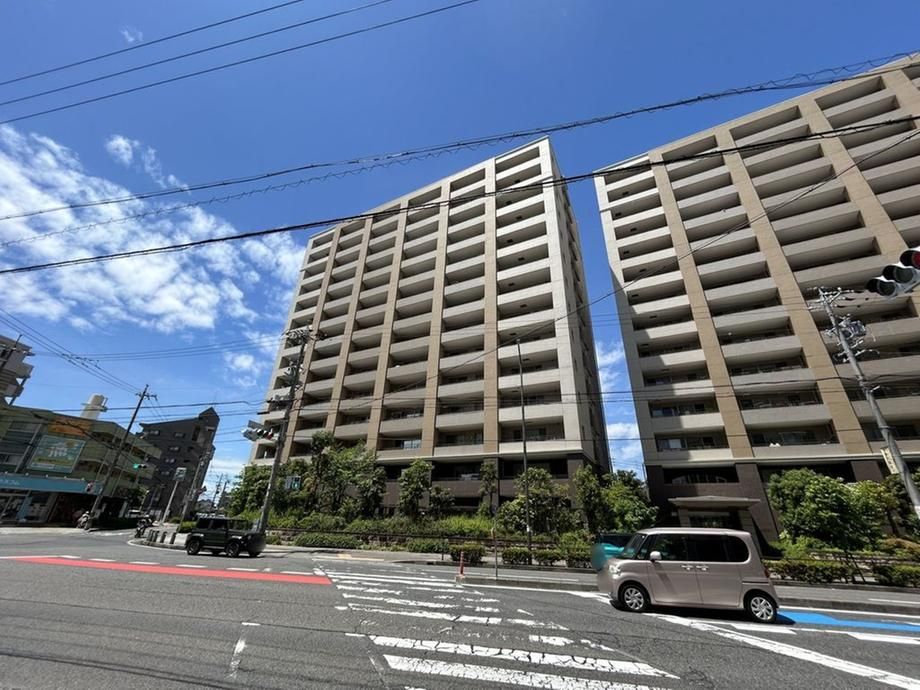 2LDK Apartment for Sale in Kasugai, Aichi - 78.53m² - Thumbnail 3
