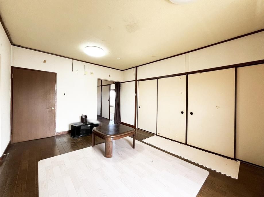 3LDK Apartment for Sale in Funabashi, Chiba - 62.98 sqm - Thumbnail 2
