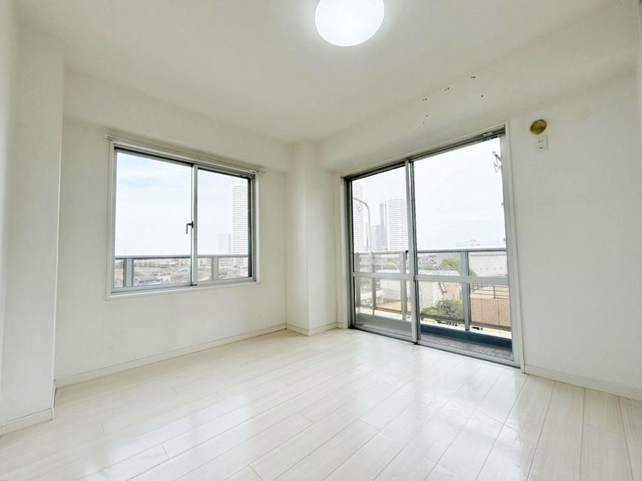 2LDK Apartment for Sale in Kanagawa-ku, Yokohama - Thumbnail 4