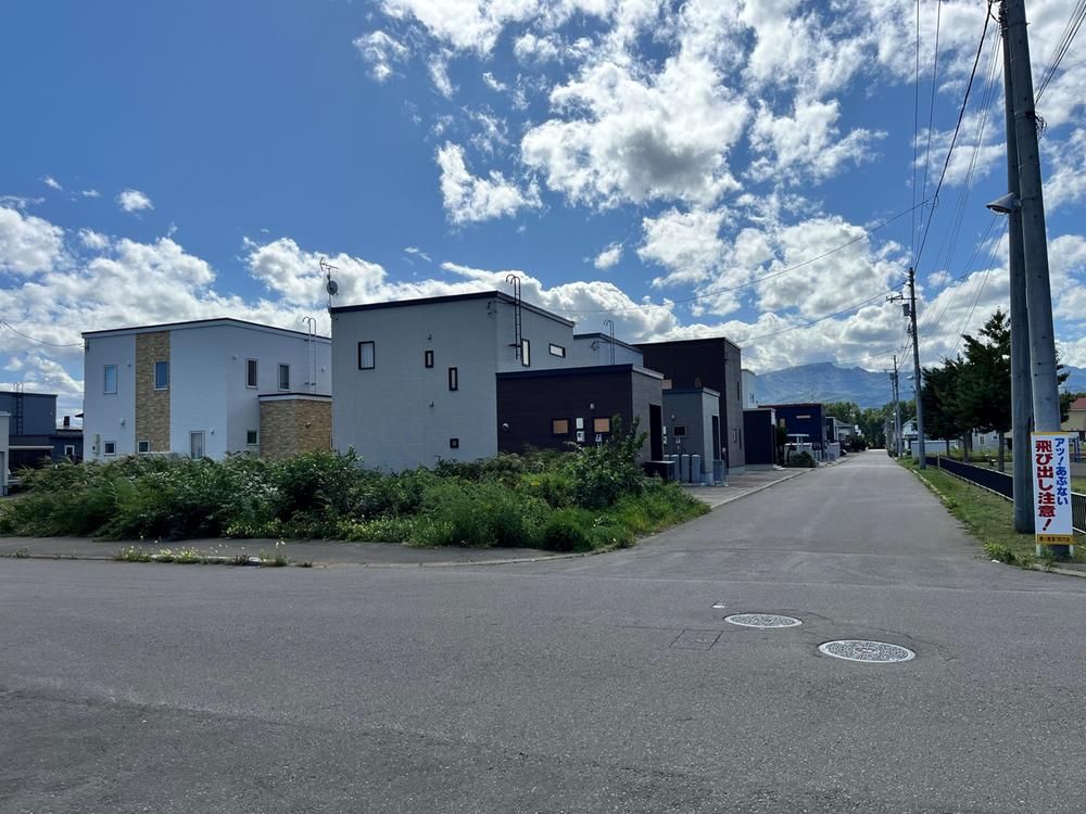 157m2 Corner Land for Sale in Ishikari, Hokkaido - Thumbnail 2