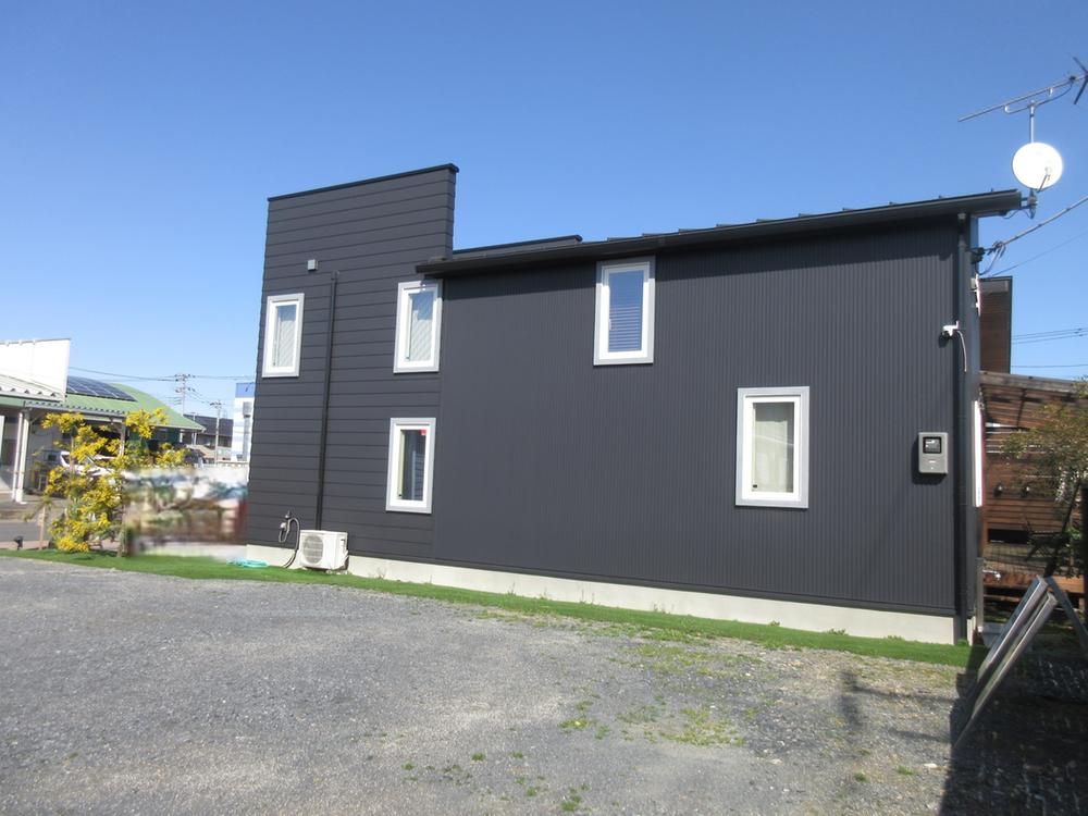 2LDK+2S House with Built-in Garage in Mito, Ibaraki - Thumbnail 3
