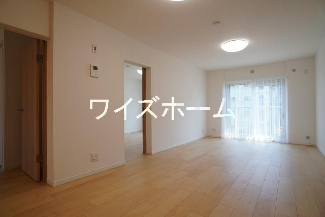 Renovated 3LDK Apartment in Inage Family Heights, Chiba - Thumbnail 3