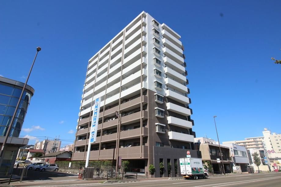 3LDK Apartment for Sale in Miyagino, Sendai, Miyagi - Image 1