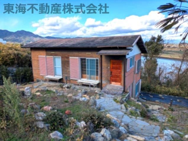 3DK House for Sale in Matsusaka, Mie - 82.64 sqm on 437.63 sqm Land - Thumbnail 2