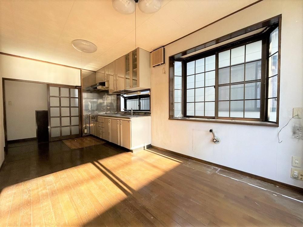 4LDK Family Home for Sale in Kasukabe, Saitama - Thumbnail 3
