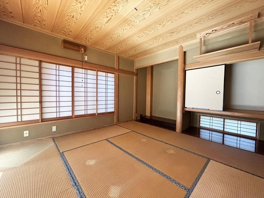 4LDK Family Home for Sale in Kasukabe, Saitama - Thumbnail 2