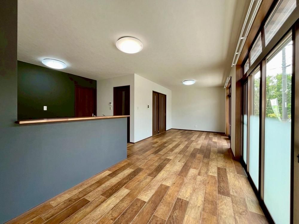 Renovated 3LDK+S House with 4-Car Parking in Ube, Yamaguchi - Thumbnail 3