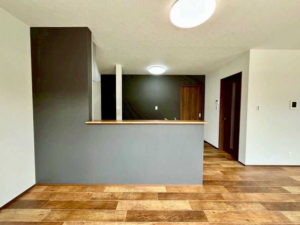 Renovated 3LDK+S House with 4-Car Parking in Ube, Yamaguchi - Thumbnail 4