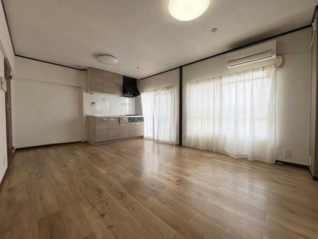 2LDK Apartment for Sale in Asahi Ward, Yokohama - Thumbnail 4
