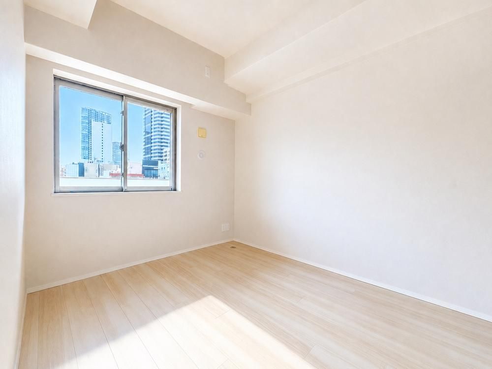 1LDK Apartment for Sale in Akasaka, Minato-ku, Tokyo - Thumbnail 4