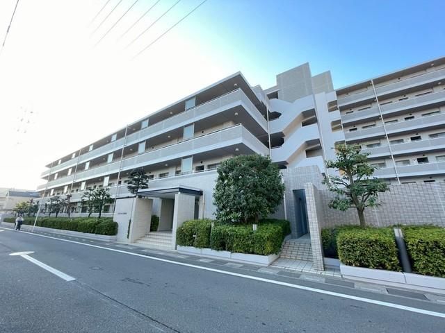 Renovated 3LDK Apartment for Sale in Higashi-Omiya, Saitama - Thumbnail 2