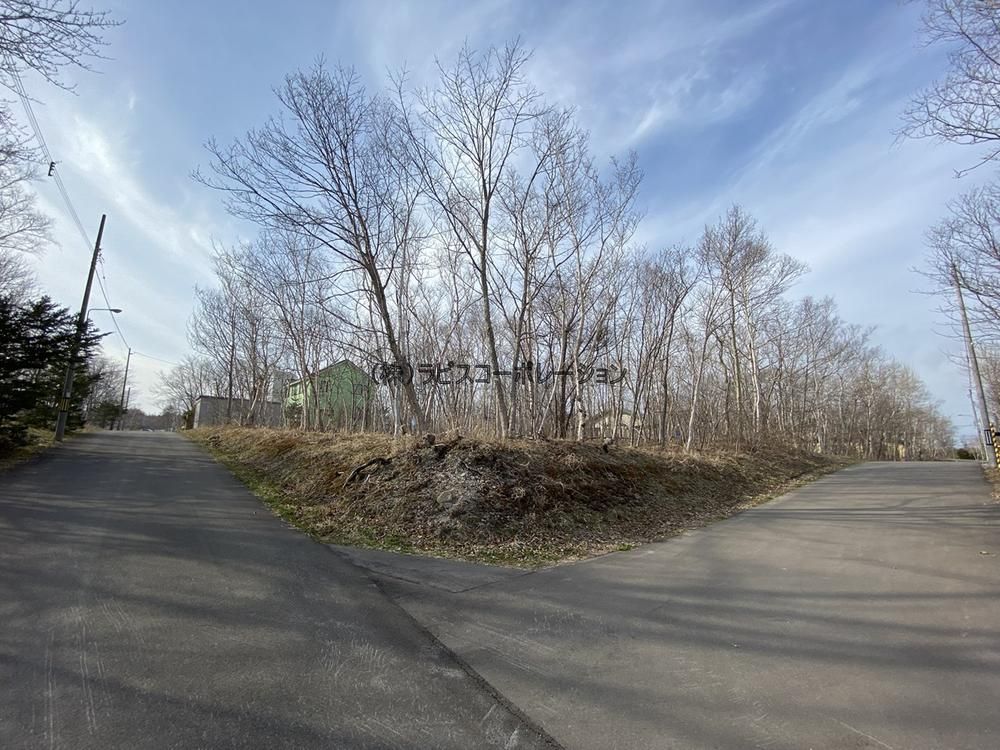 Land for Sale in Shikabe, Hokkaido – 1650m2 Plot - Thumbnail 2