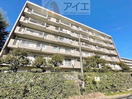 Renovated 4LDK Apartment for Sale in Kashiwa, Chiba - Image 1