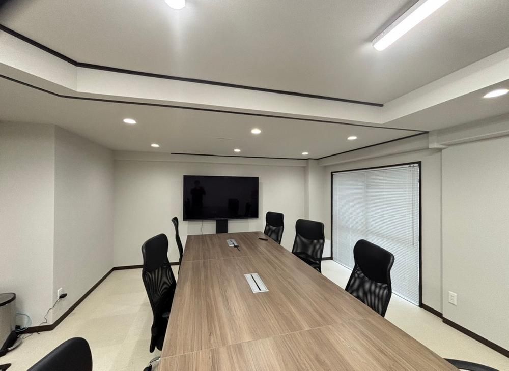 Spacious 8LDK House in Shinjuku, Tokyo for Sale - Thumbnail 3