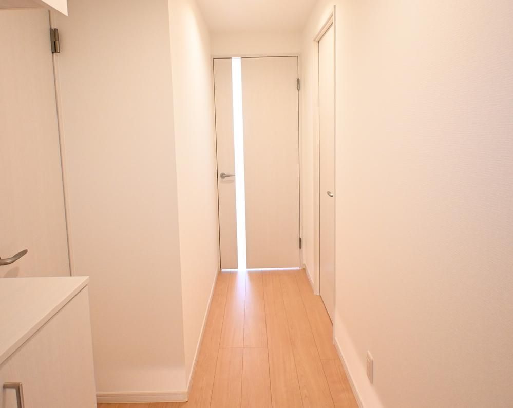 Renovated 2LDK Apartment Near Kakiō Station in Kawasaki - Thumbnail 4