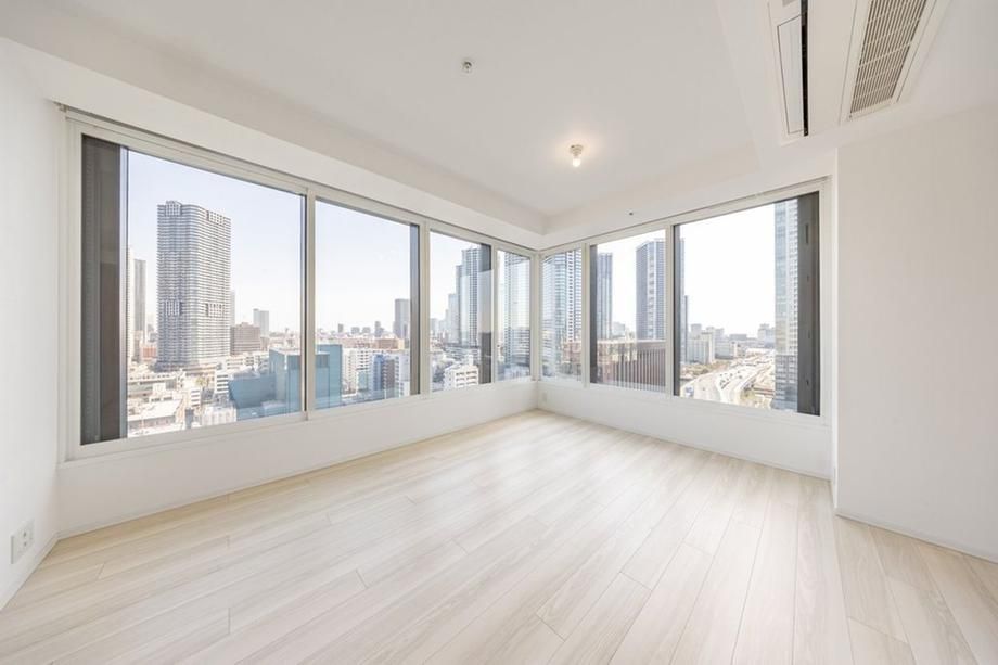 Luxury 2LDK Apartment for Sale in Kachidoki, Tokyo - Thumbnail 3