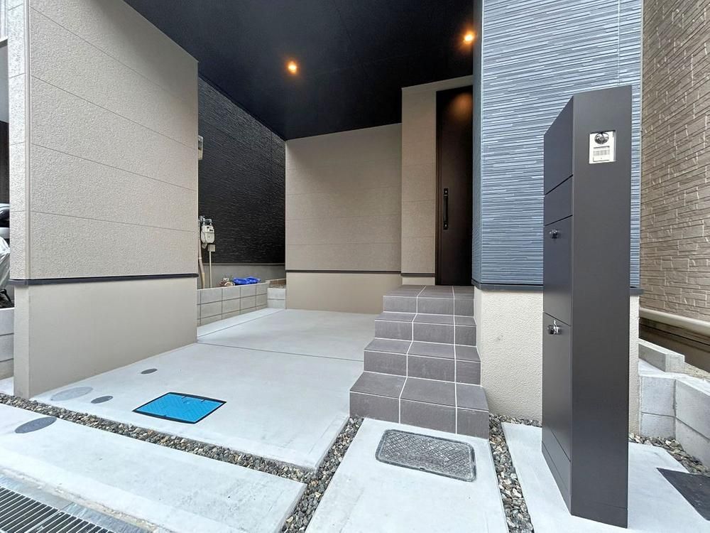 New 3-Storey House in Takatsuki, Osaka - 79.61 sqm - Thumbnail 3