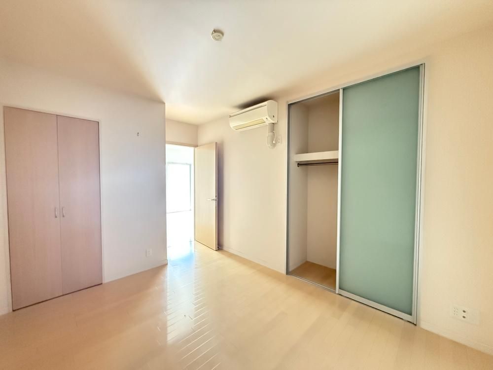 2LDK Apartment for Sale in Naha, Okinawa with Ocean View - Thumbnail 4