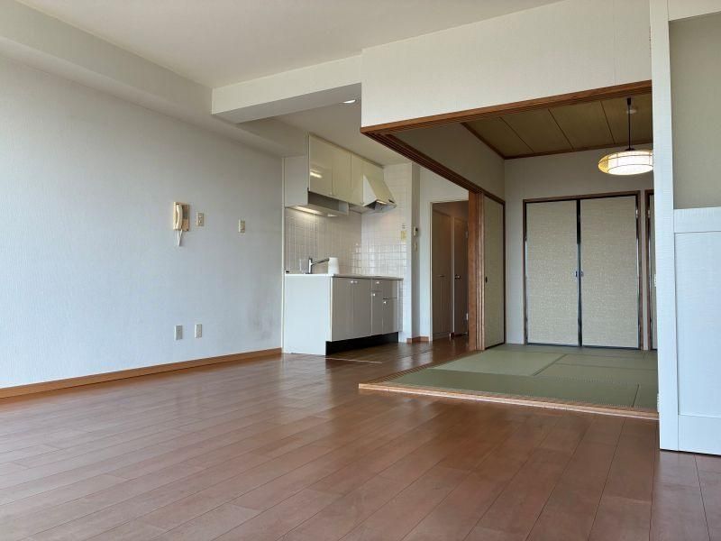 1LDK Apartment for Sale in Onjuku, Chiba - 56.7m2 - Thumbnail 3