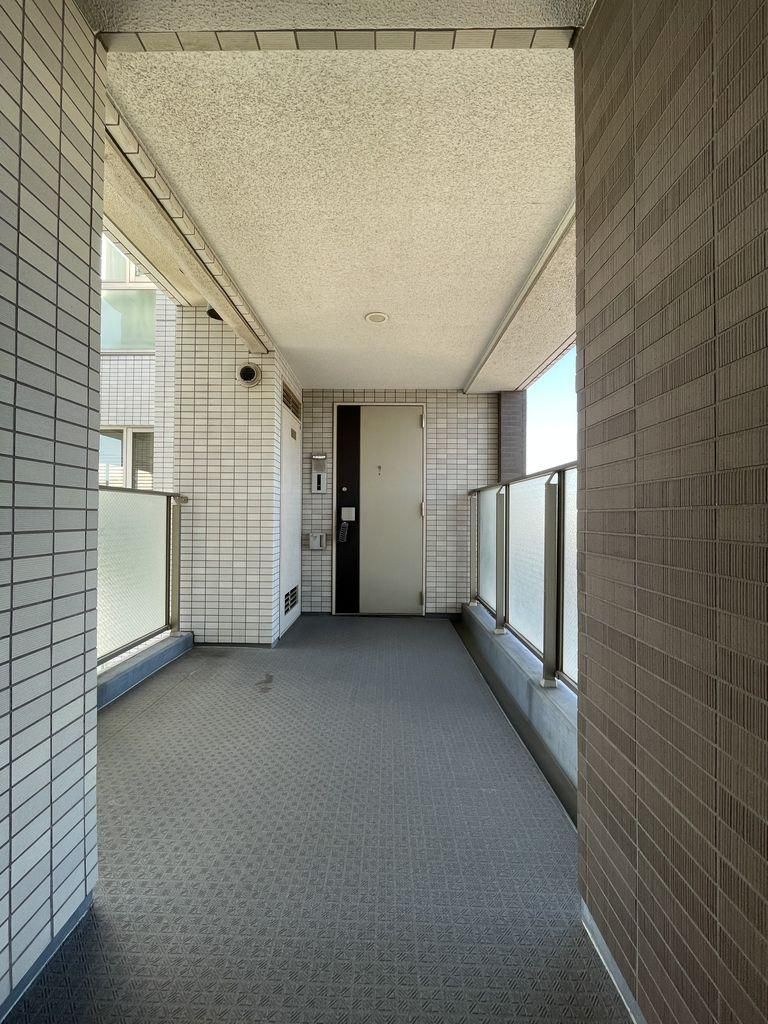 2LDK Apartment for Sale in Takatsu-ku, Kawasaki City, Kanagawa - Thumbnail 3