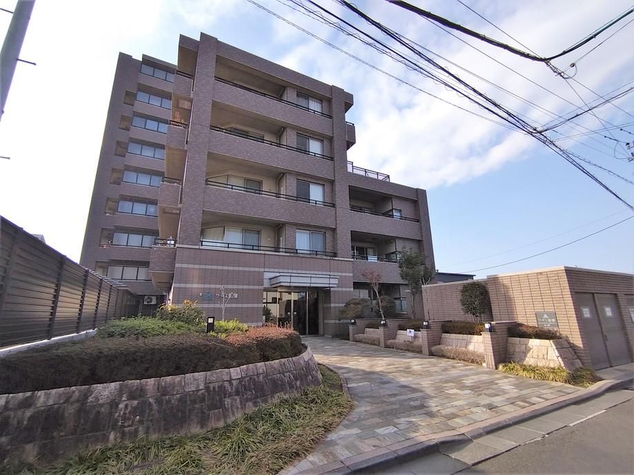 3LDK Apartment for Sale in Funatsuka, Miyazaki City - Thumbnail 2