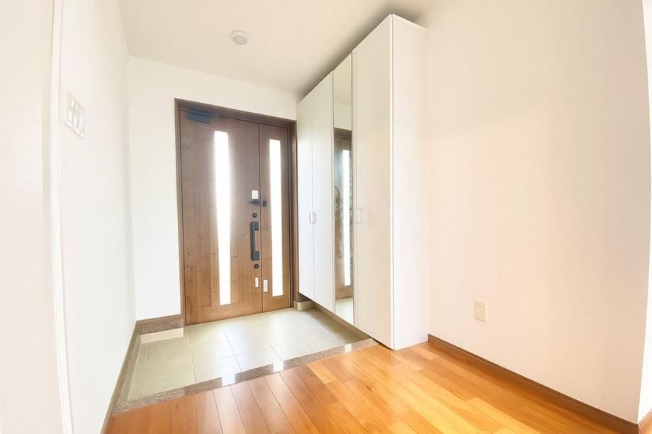 5LDK RC House in Nakagusuku Village, Okinawa - 104.8 Million Yen - Thumbnail 2