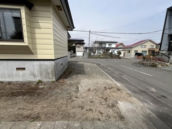 Renovated 5LDK House for Sale in Tomakomai, Hokkaido - Thumbnail 4