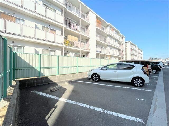 2LDK Apartment for Sale in Nagoya's Momoyama, 10.8 Million Yen - Thumbnail 2