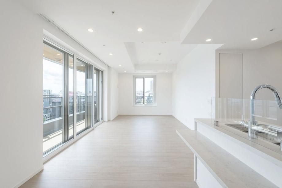 1LDK Apartment for Sale in Shibuya, Tokyo - 64m2 - Thumbnail 3