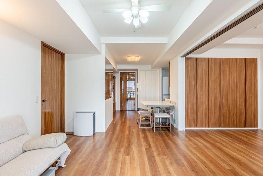 3LDK Apartment for Sale in Shinjuku, Tokyo - 77m² - Thumbnail 2