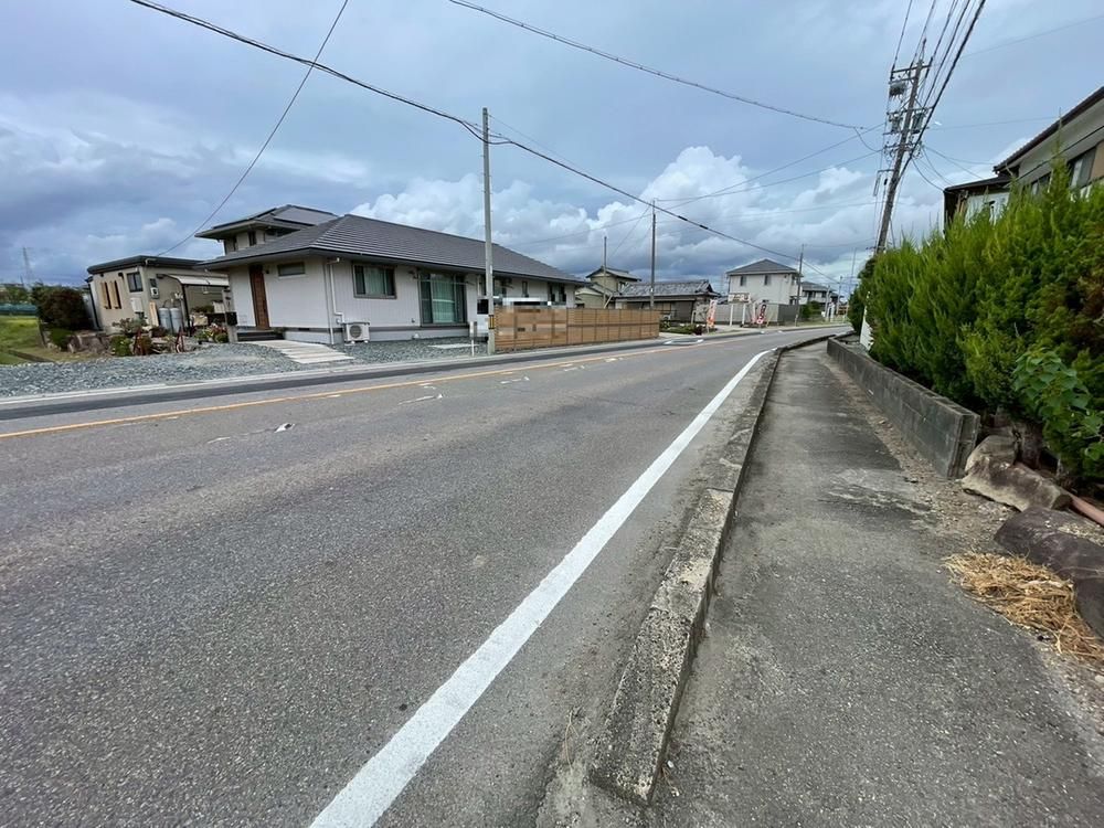 6LDK House on 114 Tsubo Corner Lot in Toyota City - Thumbnail 3